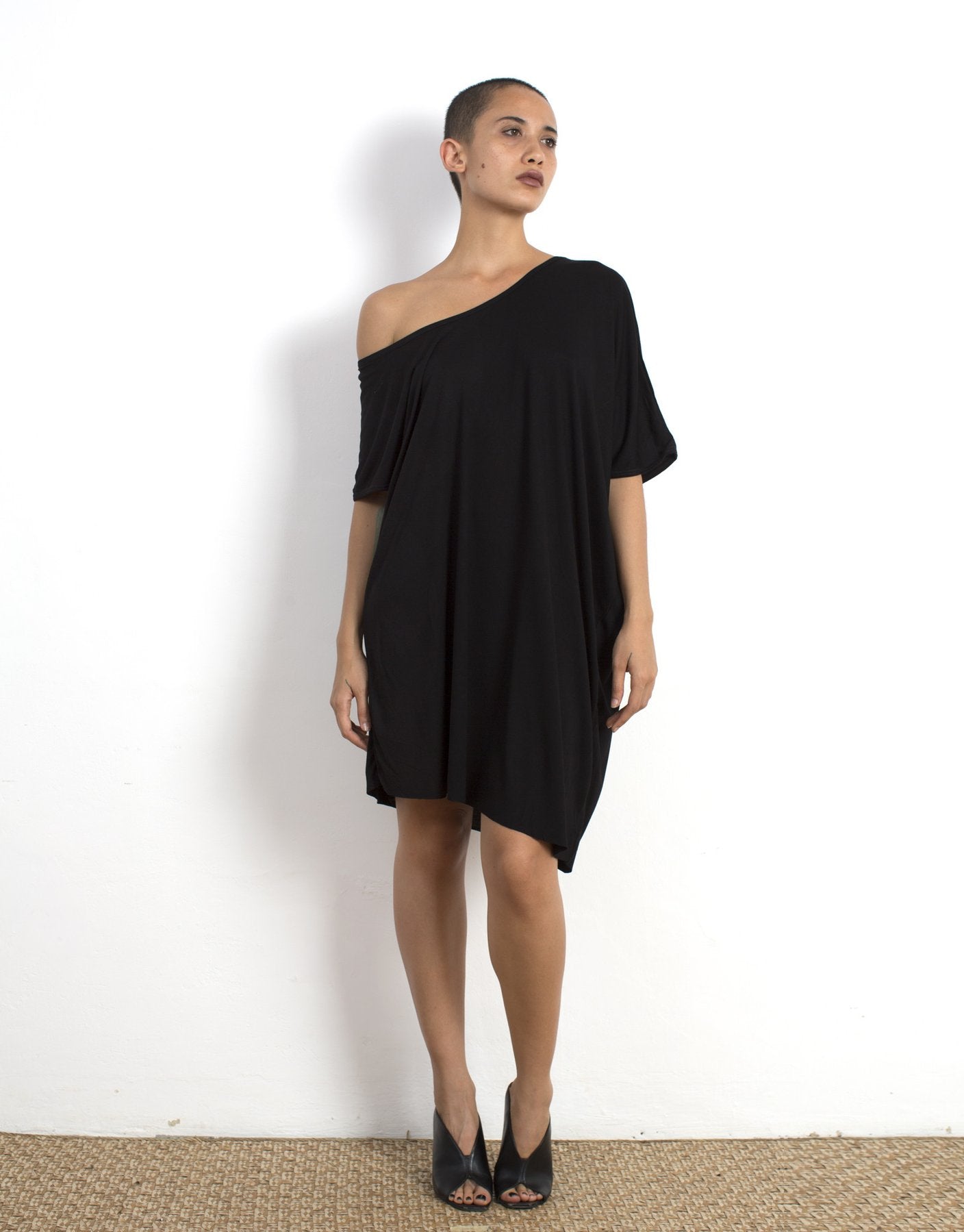 Traveling Black Dress I Dresses Designed to Move With You